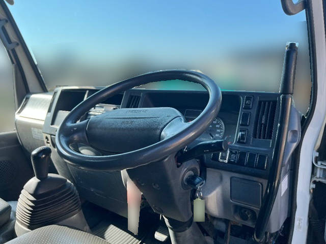 いすゞエルフダンプ小型（2t・3t）[写真28]