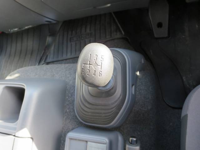 いすゞフォワードアルミウイング中型（4t）[写真17]