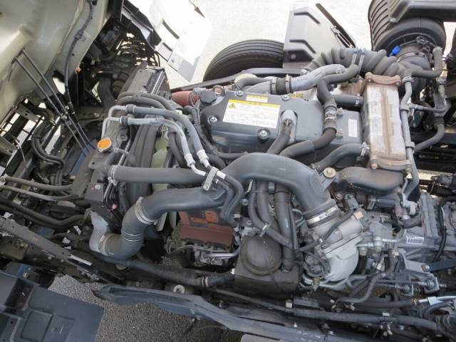 いすゞフォワードアルミウイング中型（4t）[写真25]