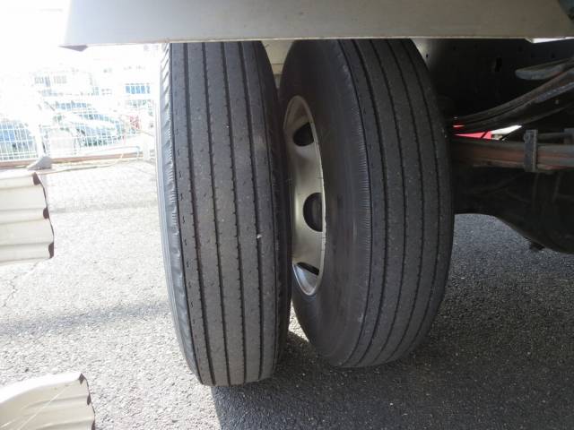 いすゞフォワードアルミウイング中型（4t）[写真31]