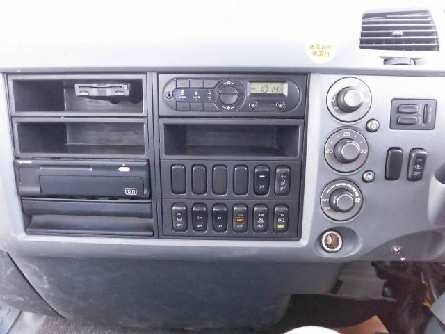 三菱ふそうファイタークレーン6段増トン（6t・8t）[写真14]