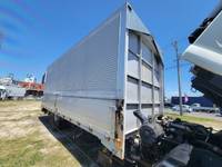 いすゞフォワードアルミウイング中型（4t）[写真10]