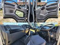 いすゞフォワードアルミウイング中型（4t）[写真32]