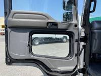 いすゞフォワードセルフクレーン3段増トン（6t・8t）[写真29]