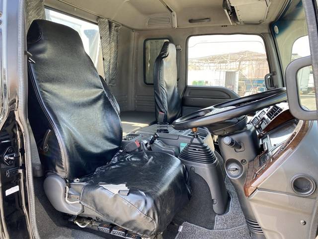 いすゞフォワードセルフクレーン3段増トン（6t・8t）[写真34]