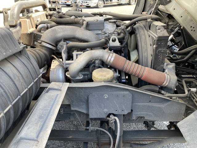 いすゞフォワード冷凍車（冷蔵車）増トン（6t・8t）[写真22]