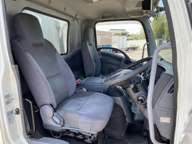 いすゞフォワード冷凍車（冷蔵車）増トン（6t・8t）[写真28]