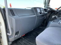 いすゞフォワード冷凍車（冷蔵車）増トン（6t・8t）[写真30]