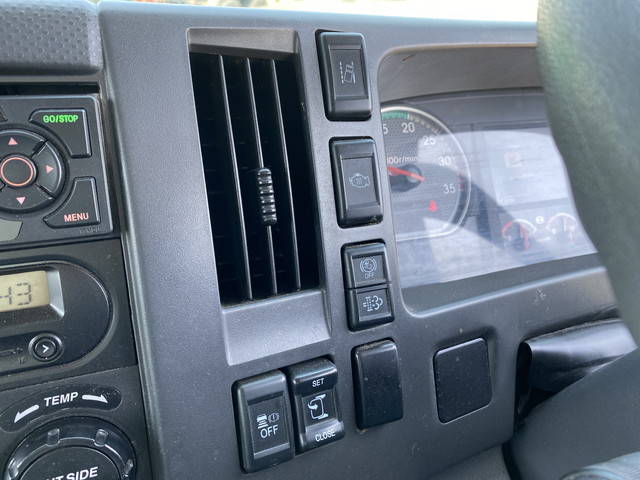 いすゞフォワード冷凍車（冷蔵車）増トン（6t・8t）[写真34]