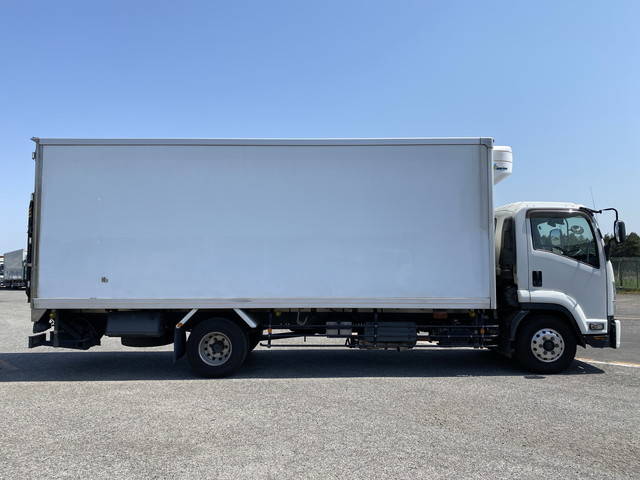 いすゞフォワード冷凍車（冷蔵車）増トン（6t・8t）[写真07]