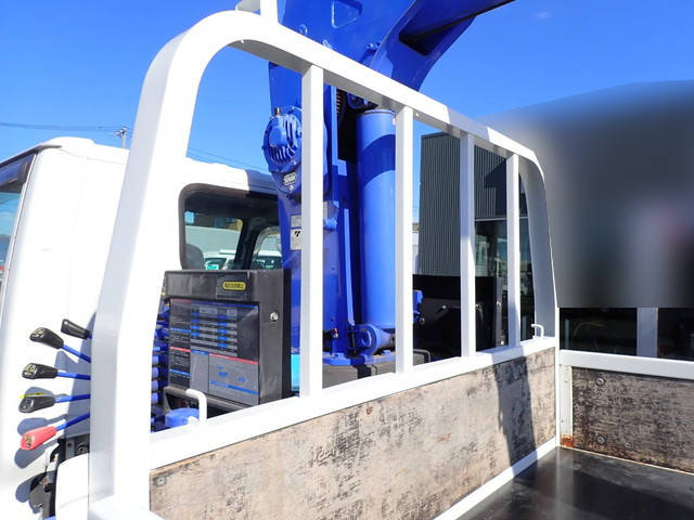 いすゞエルフクレーン3段小型（2t・3t）[写真10]