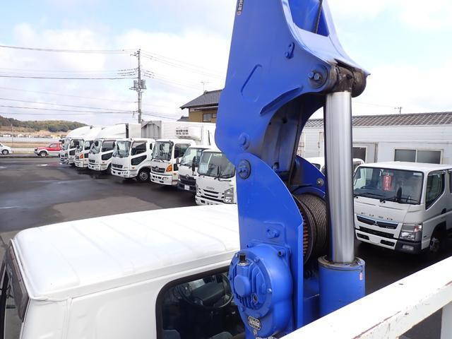 いすゞエルフクレーン3段小型（2t・3t）[写真20]