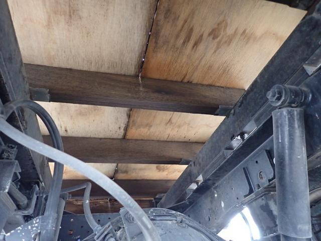 いすゞエルフクレーン3段小型（2t・3t）[写真24]