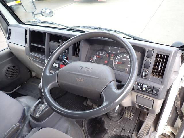 いすゞエルフクレーン3段小型（2t・3t）[写真28]