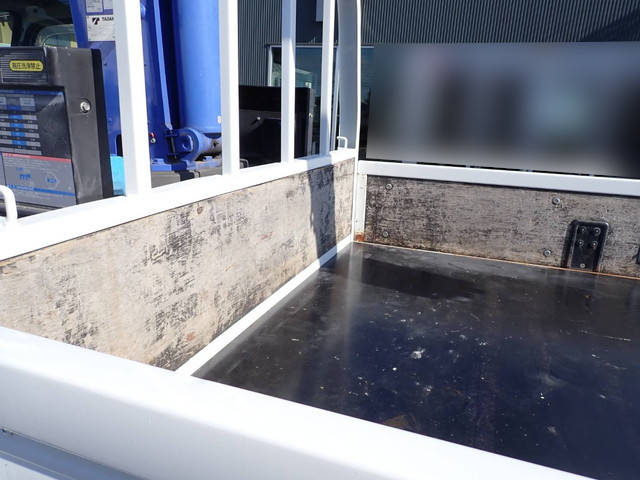 いすゞエルフクレーン3段小型（2t・3t）[写真09]