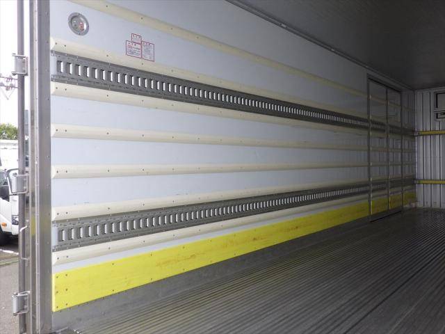 日野レンジャー冷凍車（冷蔵車）増トン（6t・8t）[写真09]