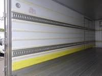 日野レンジャー冷凍車（冷蔵車）増トン（6t・8t）[写真09]