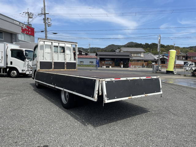 日産アトラス平ボディ小型（2t・3t）[写真12]