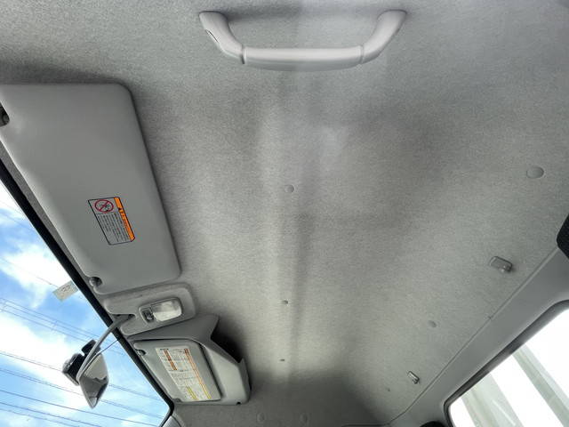 日産アトラス平ボディ小型（2t・3t）[写真30]