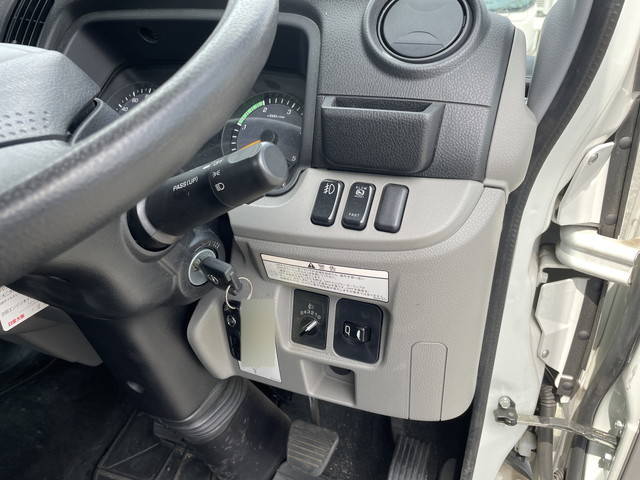 日産アトラス平ボディ小型（2t・3t）[写真35]