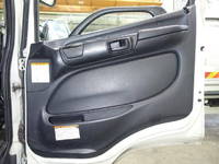 日野レンジャーアルミウイング中型（4t）[写真38]