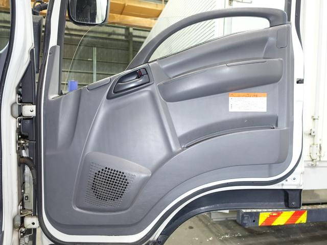 いすゞフォワード冷凍車（冷蔵車）中型（4t）[写真13]