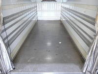 いすゞフォワード冷凍車（冷蔵車）中型（4t）[写真22]