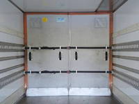 いすゞフォワード冷凍車（冷蔵車）中型（4t）[写真24]