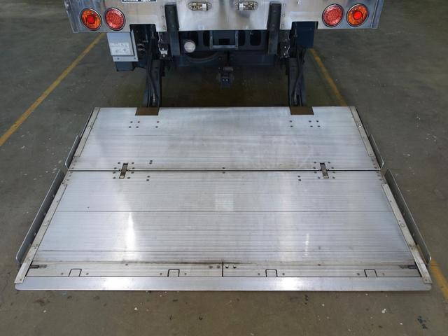 いすゞフォワード冷凍車（冷蔵車）中型（4t）[写真26]