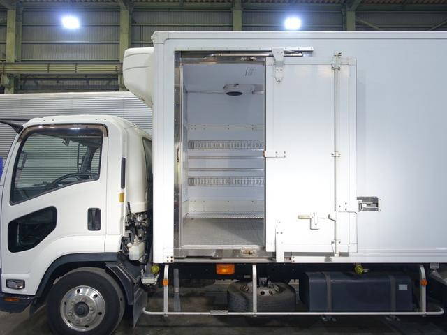 いすゞフォワード冷凍車（冷蔵車）中型（4t）[写真28]