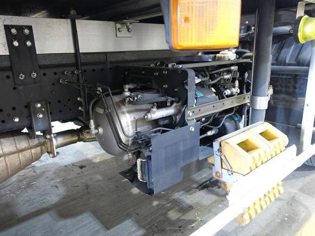 いすゞフォワード冷凍車（冷蔵車）中型（4t）[写真30]