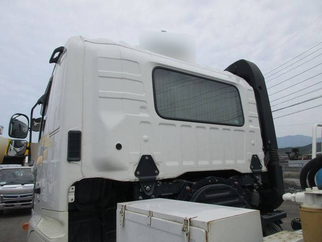 日野プロフィアミキサー車（コンクリートミキサー）大型（10t）[写真10]