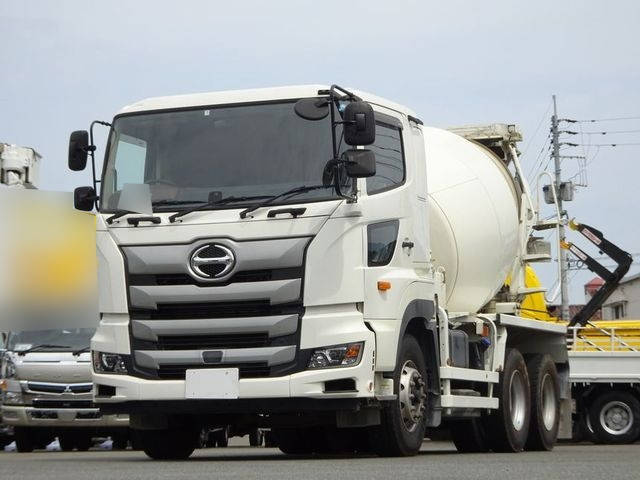 日野プロフィアミキサー車（コンクリートミキサー）大型（10t）[写真03]