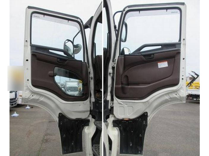 日野プロフィアミキサー車（コンクリートミキサー）大型（10t）[写真30]