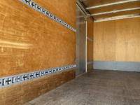 三菱ふそうキャンターアルミバン小型（2t・3t）[写真10]