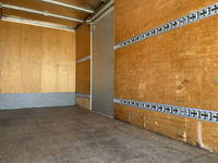 三菱ふそうキャンターアルミバン小型（2t・3t）[写真11]