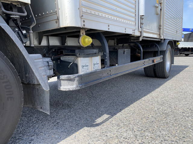 三菱ふそうキャンターアルミバン小型（2t・3t）[写真19]