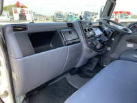 三菱ふそうキャンターアルミバン小型（2t・3t）[写真28]