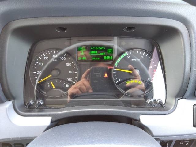 三菱ふそうキャンターガッツアルミバン小型（2t・3t）[写真36]