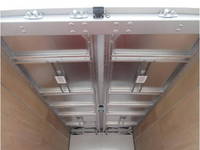 三菱ふそうキャンターアルミウイング小型（2t・3t）[写真33]