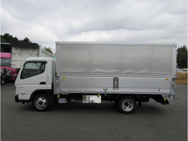 三菱ふそうキャンターアルミウイング小型（2t・3t）[写真04]