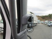 三菱ふそうキャンターアルミウイング小型（2t・3t）[写真09]