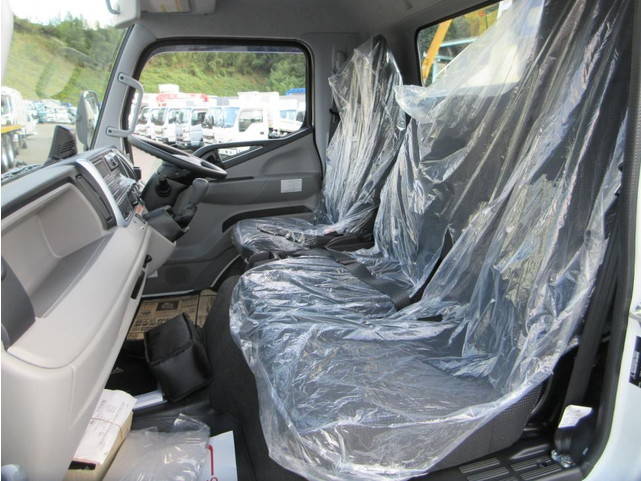 三菱ふそうキャンタークレーン4段小型（2t・3t）[写真15]