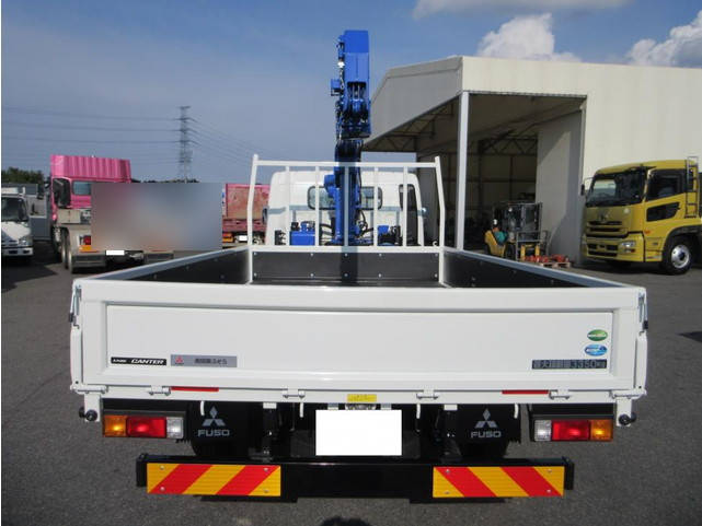 三菱ふそうキャンタークレーン4段小型（2t・3t）[写真02]