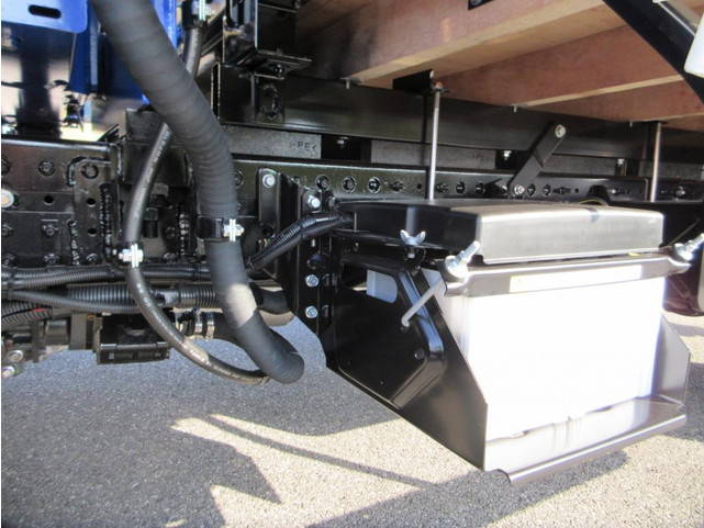 三菱ふそうキャンタークレーン4段小型（2t・3t）[写真36]