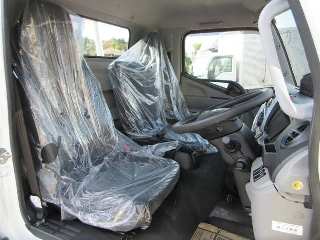 三菱ふそうキャンタークレーン4段小型（2t・3t）[写真07]