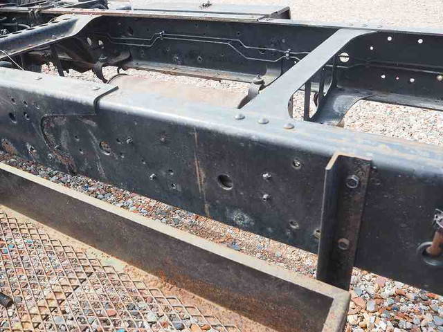 日野レンジャーシャーシ中型（4t）[写真27]