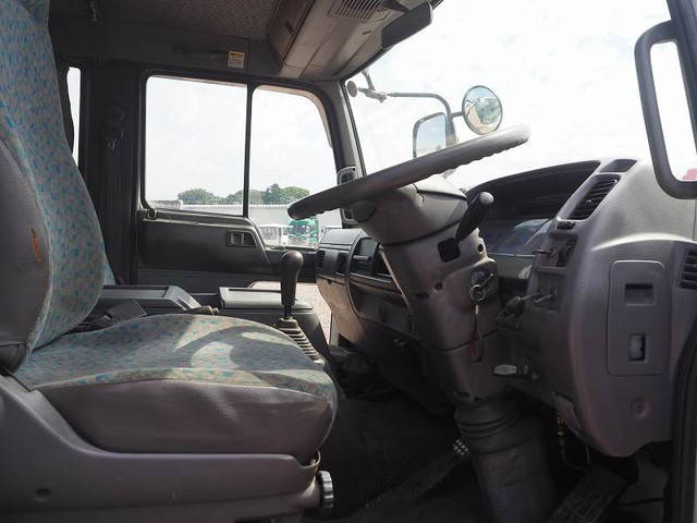 日野レンジャーシャーシ中型（4t）[写真34]