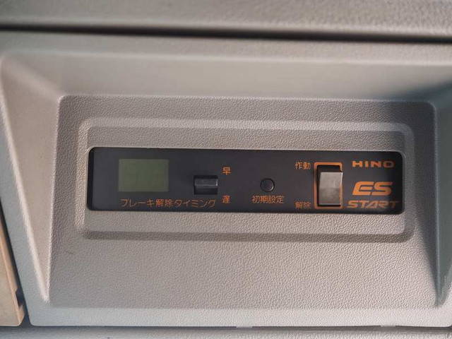 日野レンジャーシャーシ中型（4t）[写真35]