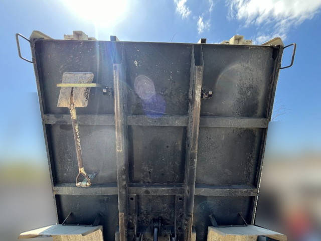 三菱ふそうキャンターダンプ小型（2t・3t）[写真12]